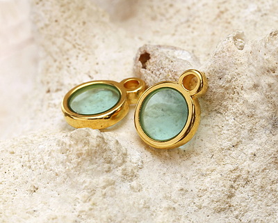 24K Gold (Plated) Transparent Sea Green Resin Round Focal 8x11mm