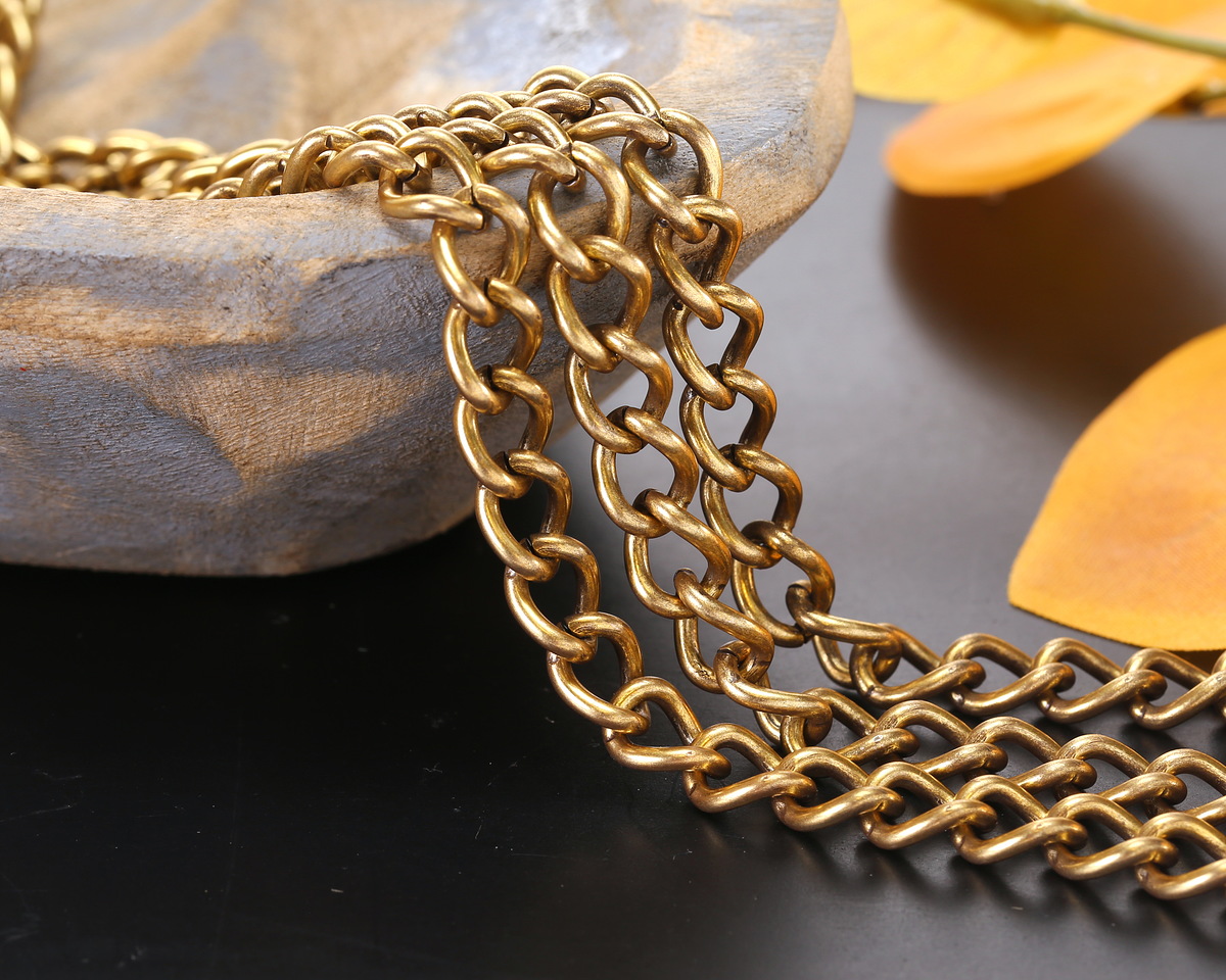 Antique Gold Finish Large Curb Chain