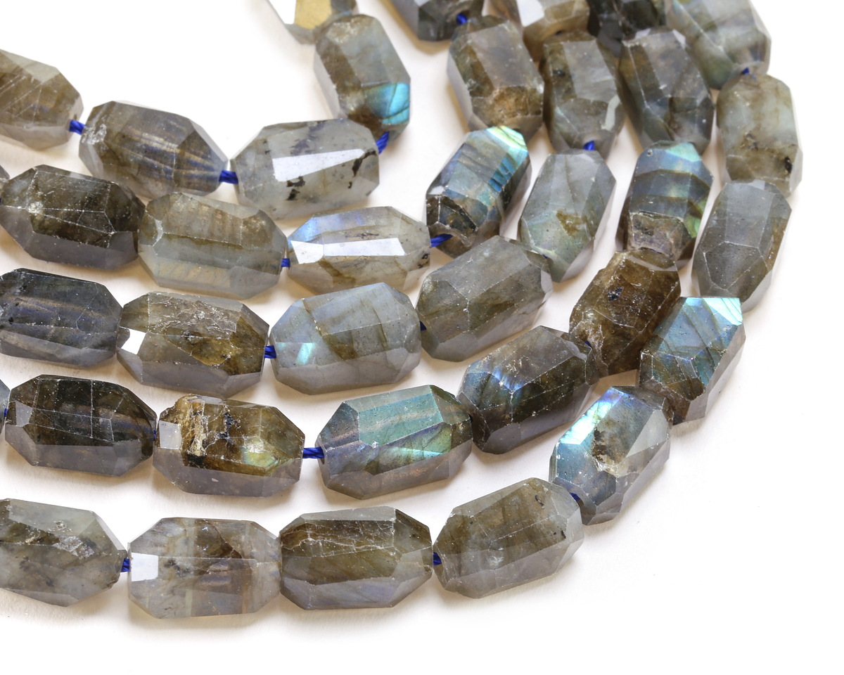 Labradorite (A) Microfaceted Long Nugget 9x14mm