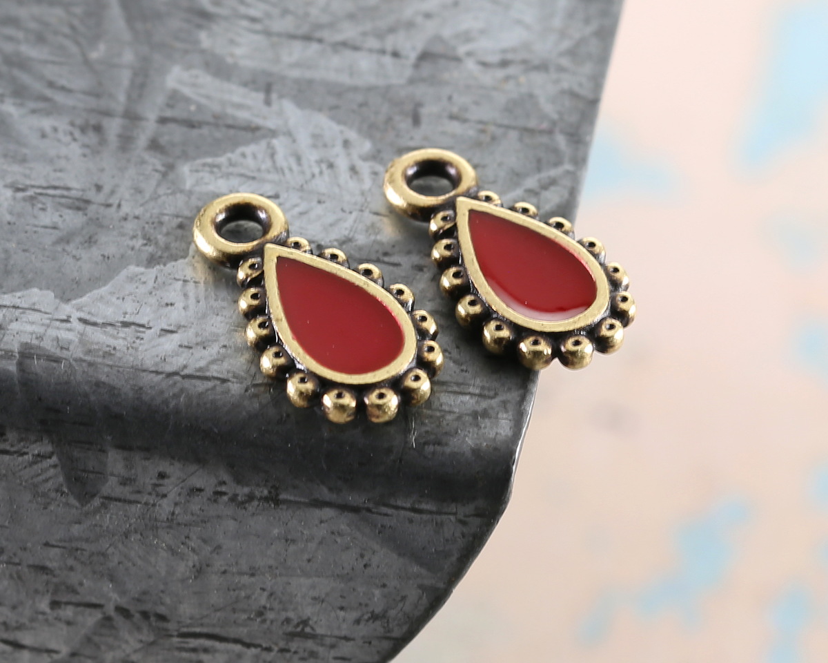 TierraCast Antique Brass (plated) Cherry Red Deco Drop Pendant 8x14mm