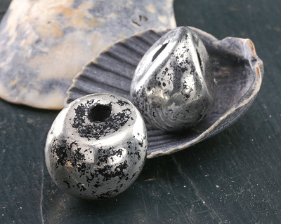 Mykonos Metalized Ceramic Antique Silver Pinch Teardrop 20x24mm