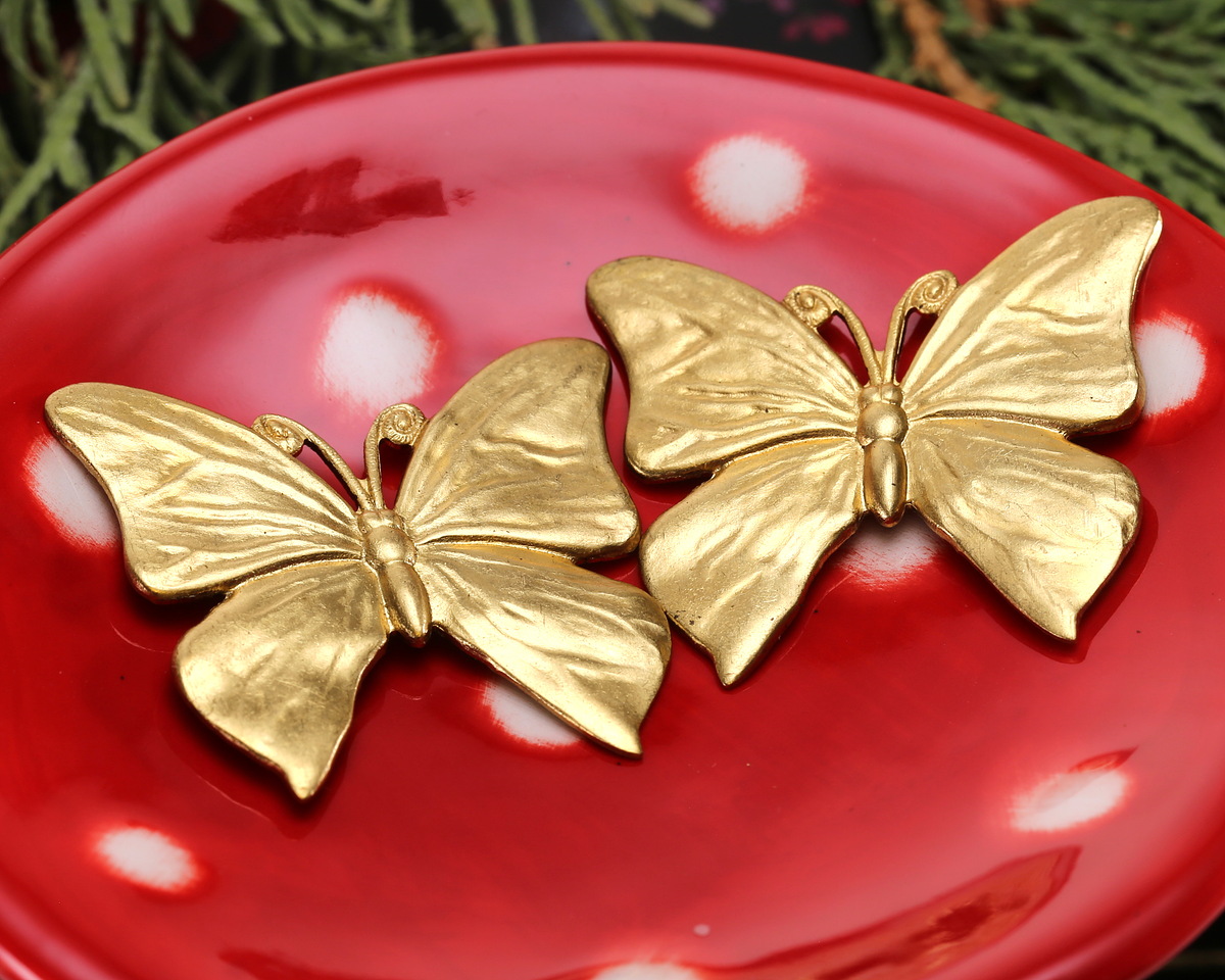 Vintaj Solid Brass Meadow Butterfly Focal 41x38mm