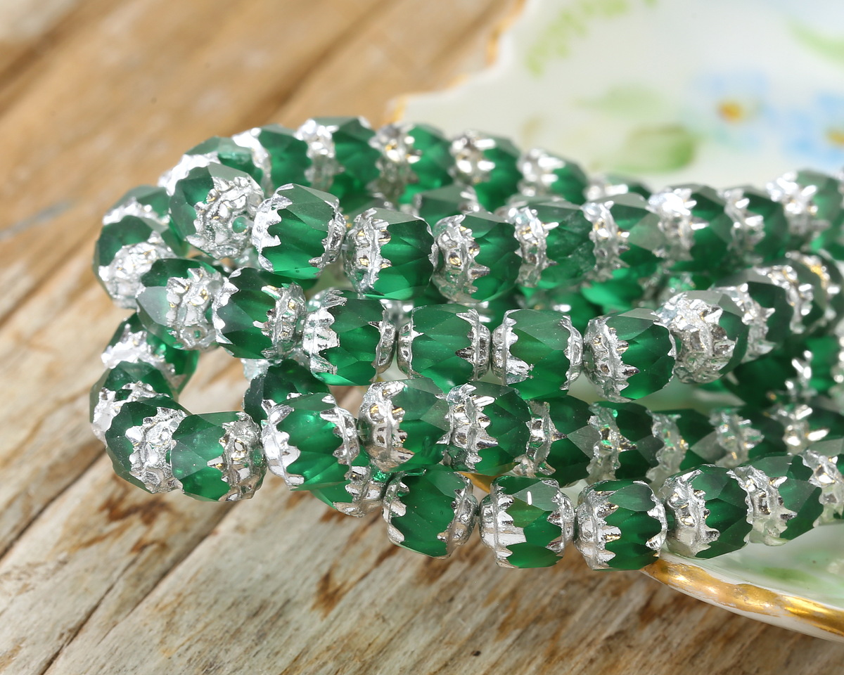 Czech Glass Emerald w/ Silver Lantern 6mm