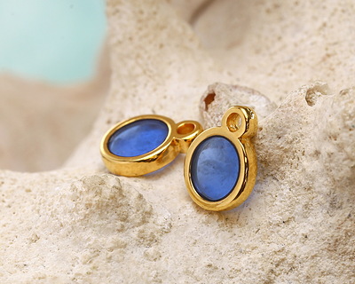 24K Gold (Plated) Transparent Cobalt Blue Resin Round Focal 8x11mm