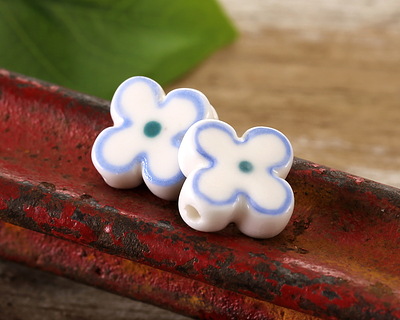 Lake Blue Rimmed w/ Sea Green Dot Porcelain Flower 15mm