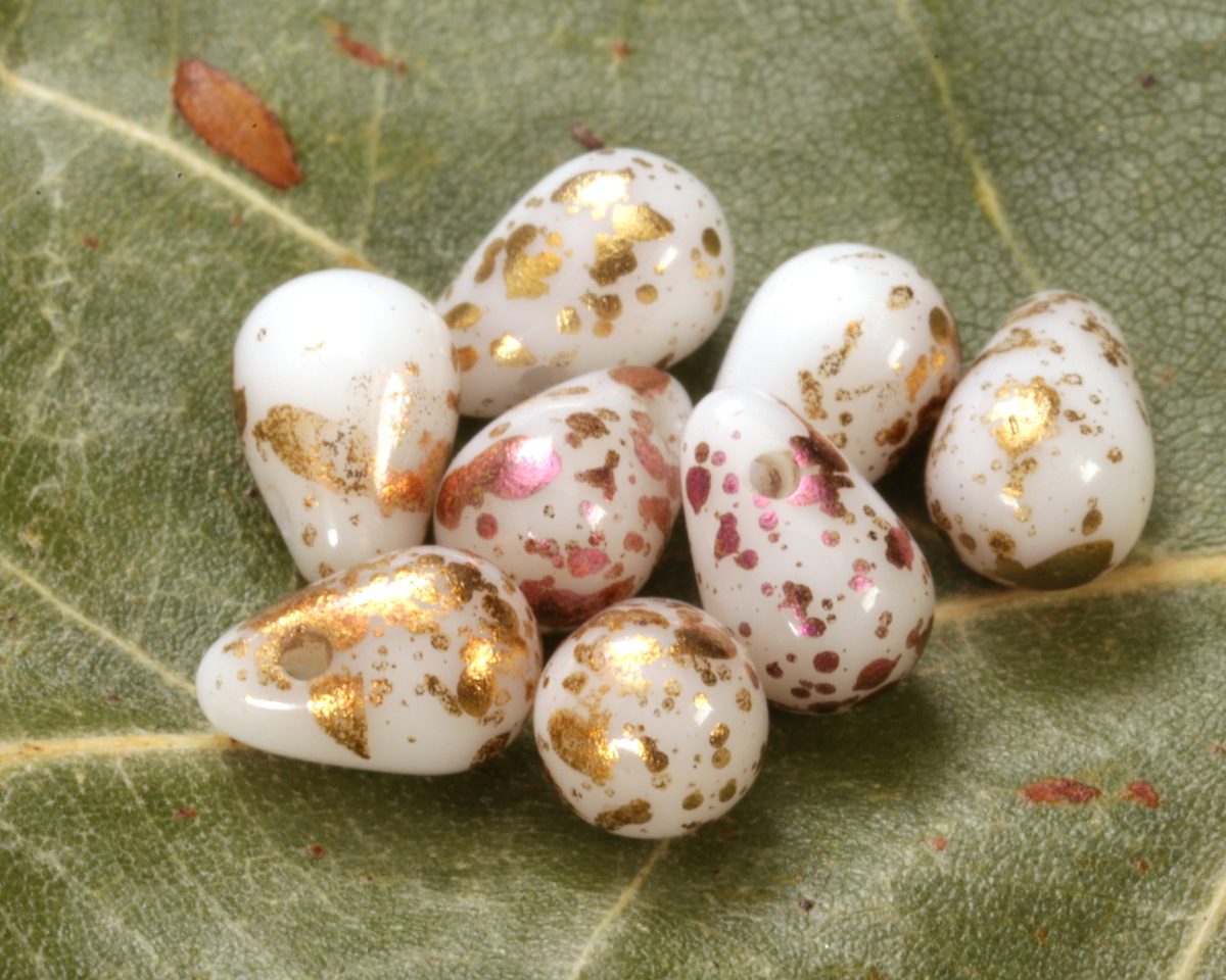 Czech Glass White w/ Metallic Raspberry Bold Flecks Teardrop 4x6mm