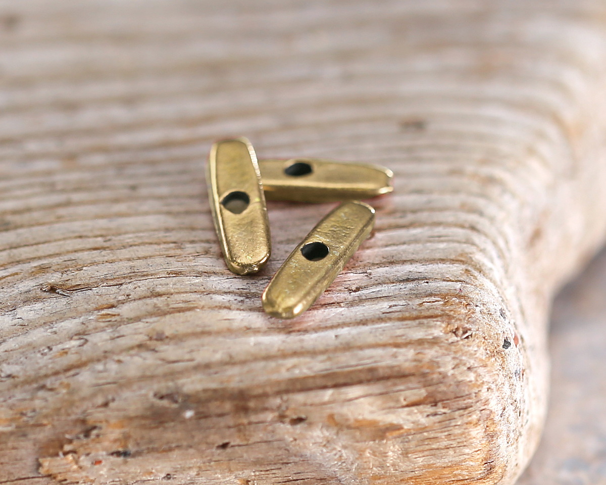 Mykonos Antique Brass (plated) Thin Bar 14x3-5mm