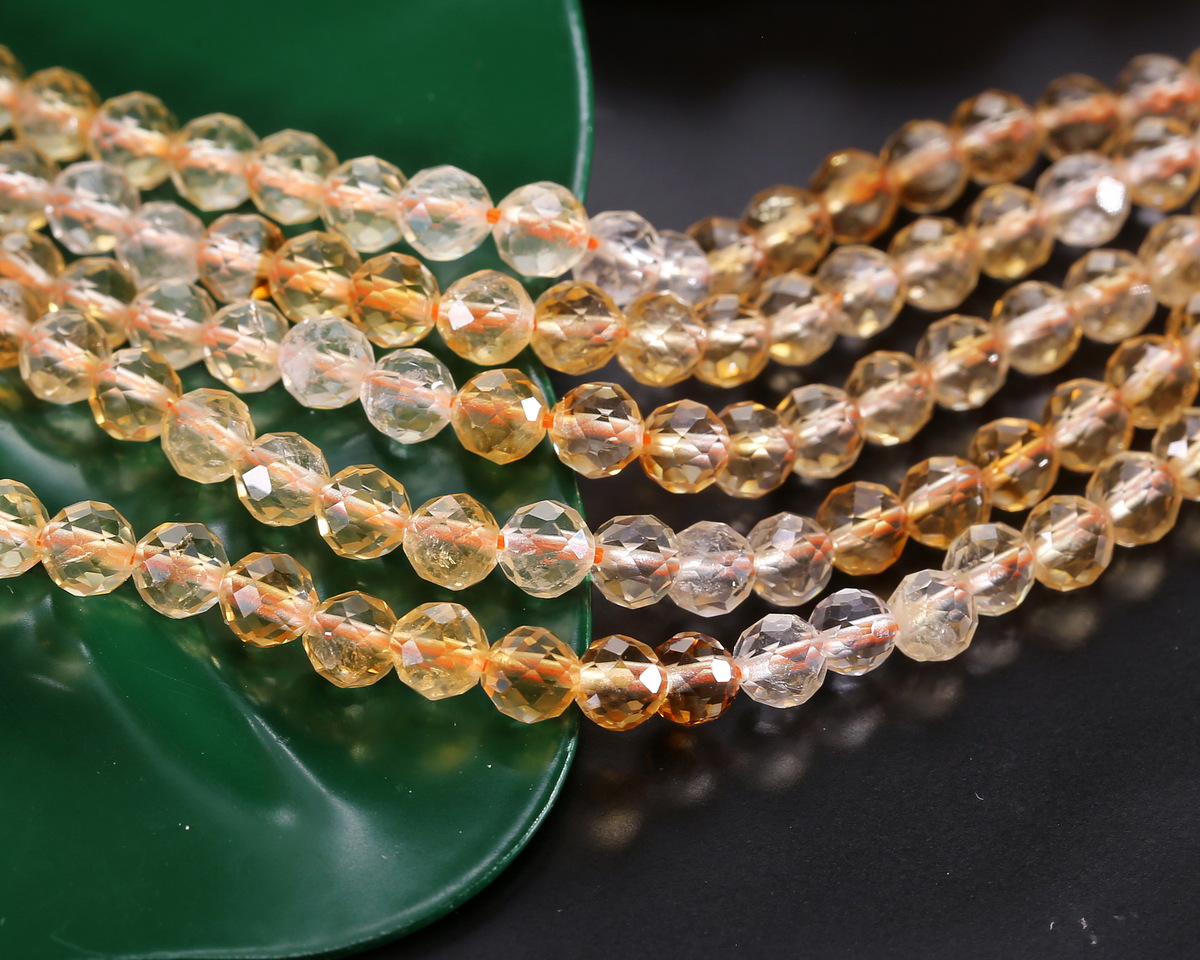 Citrine (AA) Ombré Microfaceted Round 4mm