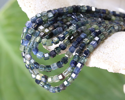 Sapphire (Thailand) (AAA) Microfaceted Cube 2mm
