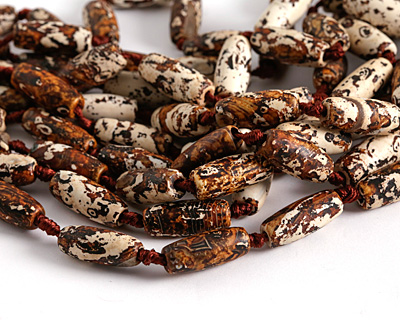 Tibetan (Dzi) Agate Matte Rust & White Molten Pattern Rice 28-33x9-13mm