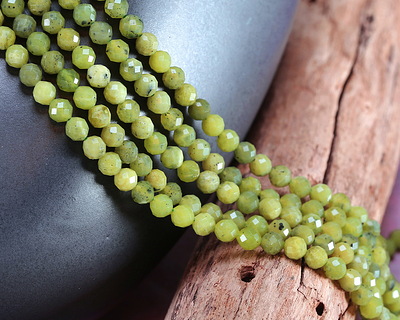 Canadian Jade Microfaceted Round 4mm