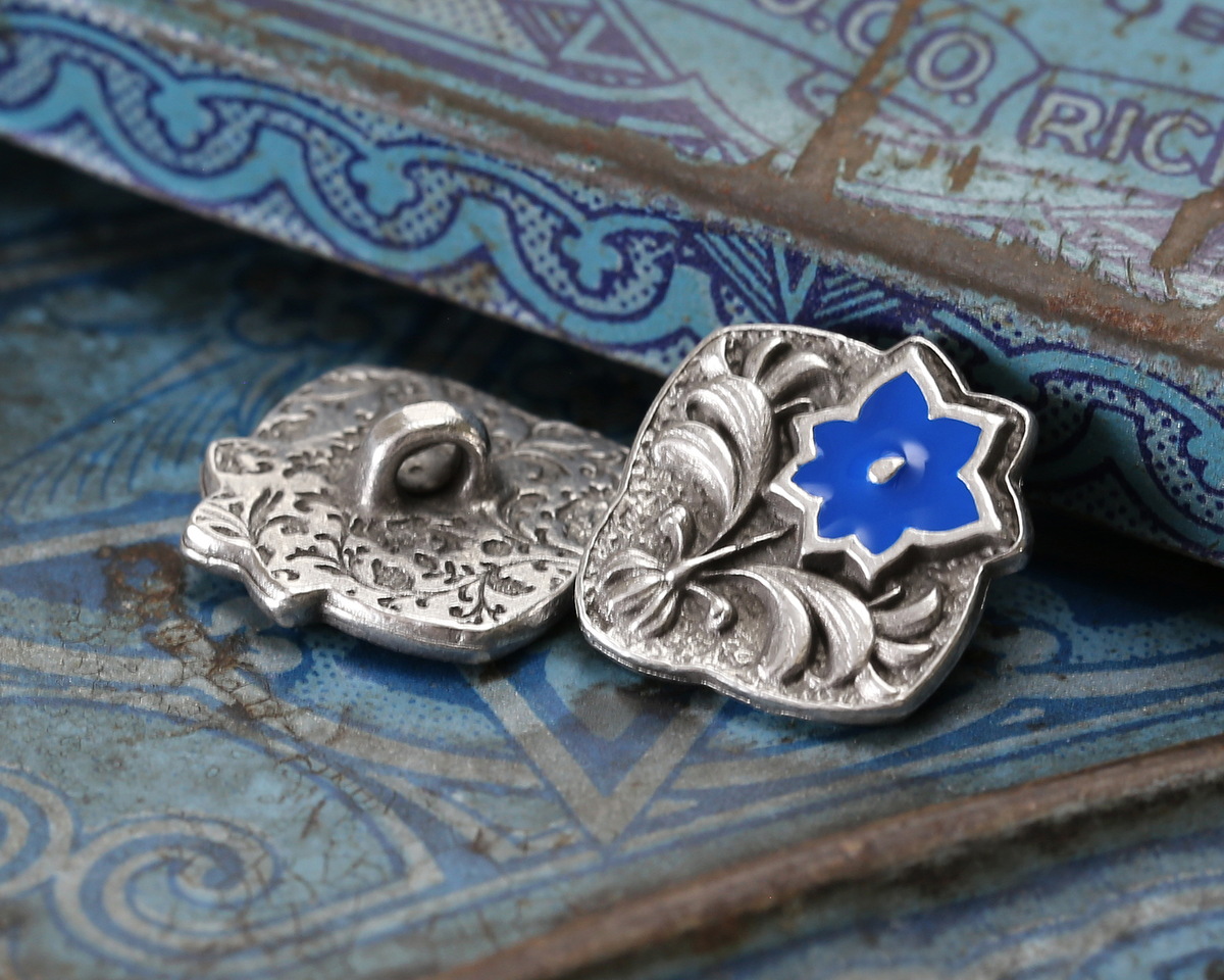 TierraCast Antique Silver (plated) Cobalt Blue Enamel Flower Square Button 14x15mm
