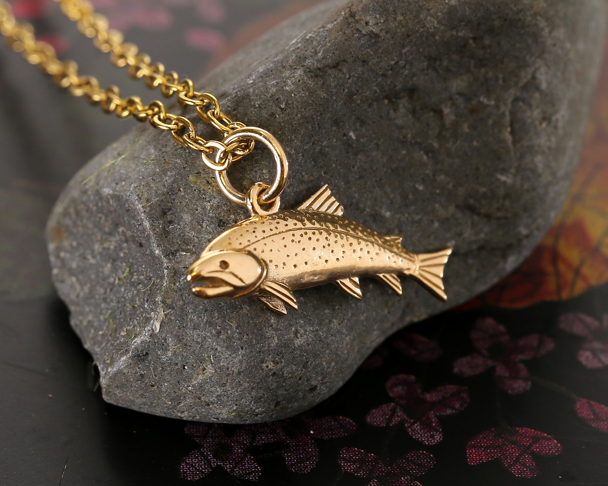 Nina Designs Bronze Trout Focal 21x12mm