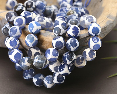 Tibetan (Dzi) Agate Patterned Blue & White Faceted Round 10mm