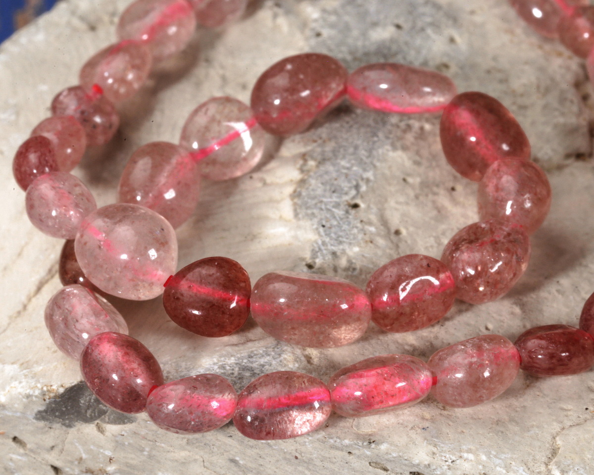 Strawberry Quartz Tumbled Nugget 5-11x7-9mm