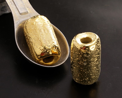 Mykonos Metalized Ceramic Gold Textured Barrel 30x17mm