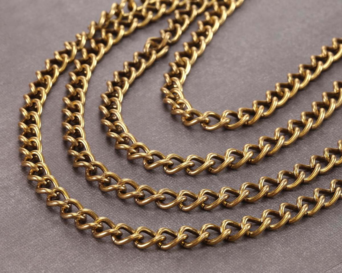 Antique Gold Finish Large Curb Chain