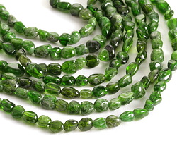 Chrome Diopside Small Pebble 5-9x5-6mm