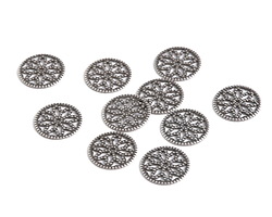 Antique Silver (plated) Daisy Openwork Focal Link 10mm