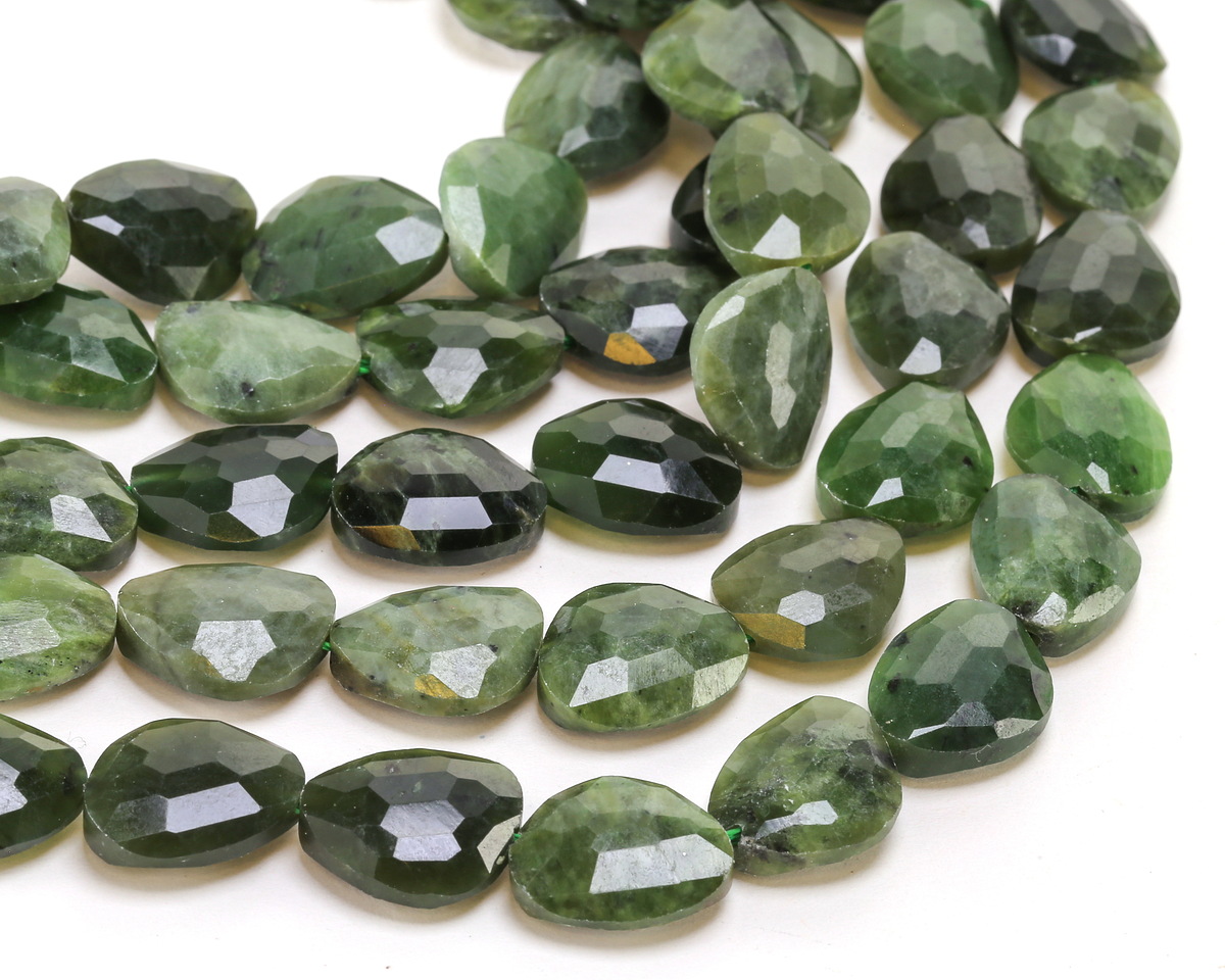 Nephrite Jade Microfaceted Puff Pear 13x16mm