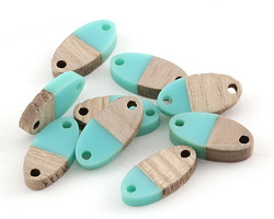 Wood & Turquoise Resin Oval Focal Link 17x8.5mm