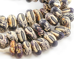 Black & White African Seed Graduated Bead 10x22-13x28mm
